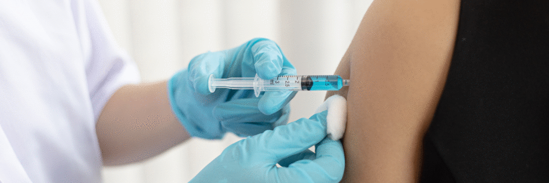 COVID-19: Eficácia da vacina diminui mais rapidamente para pacientes com câncer, segundo estudo