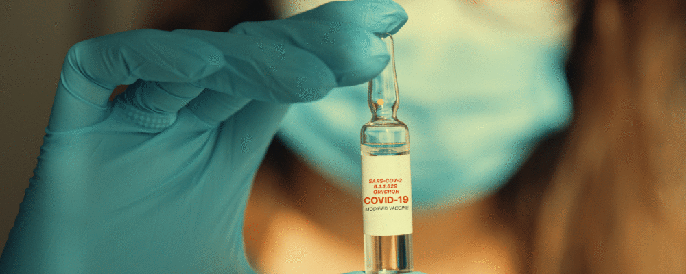Doses de Coronavac podem neutralizar variante Ômicron, garante Butantan