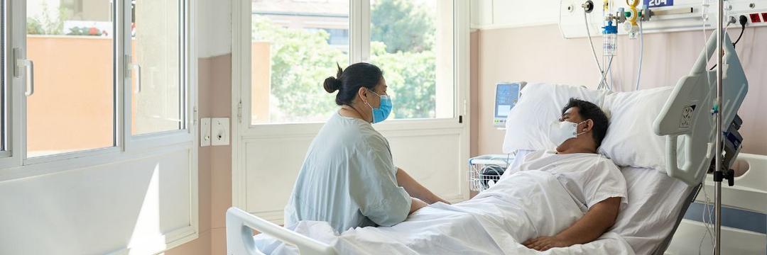 Hospitalizações por Covid-19 aumentam em cinco estados